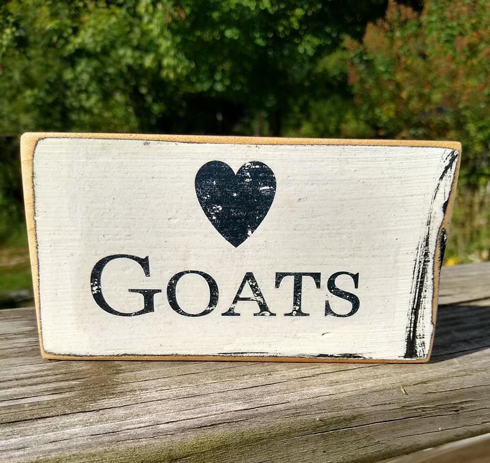 Vintage farmhouse style wooden sign "heart Goats" sm