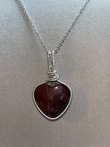 Red Marbled Onyx Heart